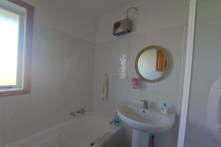 Photo of property in 5 Dalton Place, Burnside, Christchurch, 8053