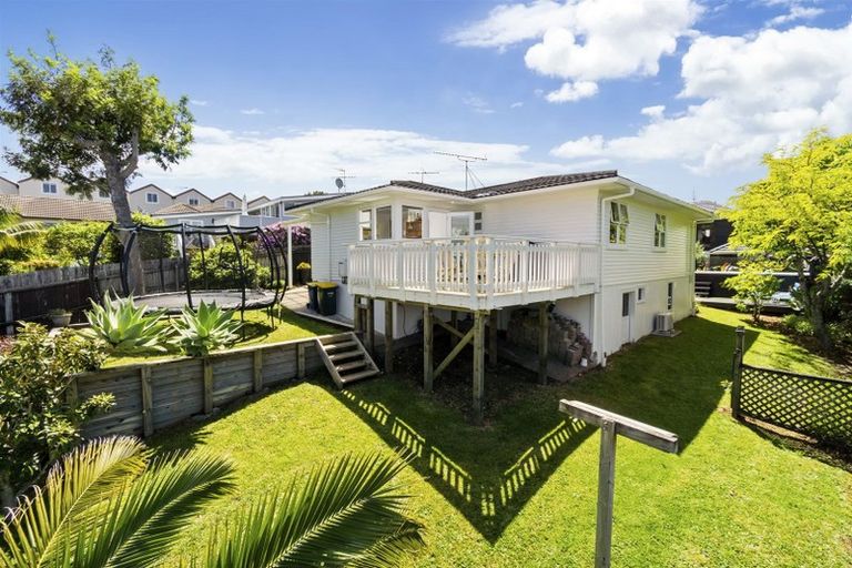 Photo of property in 1/63 Gladstone Road, Northcote, Auckland, 0627
