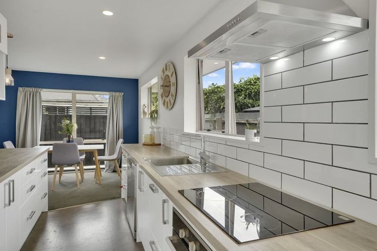 Photo of property in 2/111 Slater Street, Richmond, Christchurch, 8013