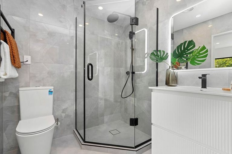 Photo of property in 7e Mildmay Road, Henderson, Auckland, 0610