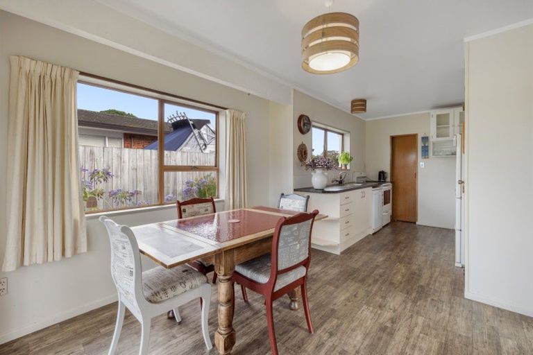 Photo of property in 27 Hookey Drive, Te Puke, 3119