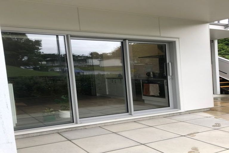 Photo of property in 23 Batchelor Street, Newlands, Wellington, 6037