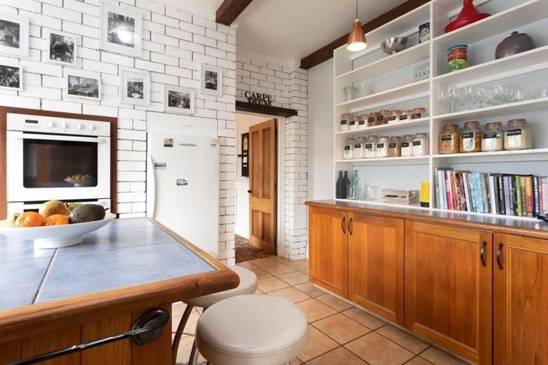 Photo of property in 27 Banks Avenue, Dallington, Christchurch, 8061