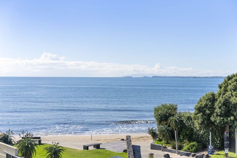 Photo of property in 24 Tiri Road, Milford, Auckland, 0620