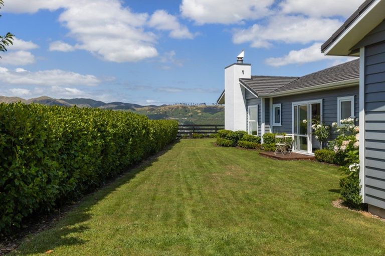 Photo of property in 9 Baxters Rise, Aotea, Porirua, 5024