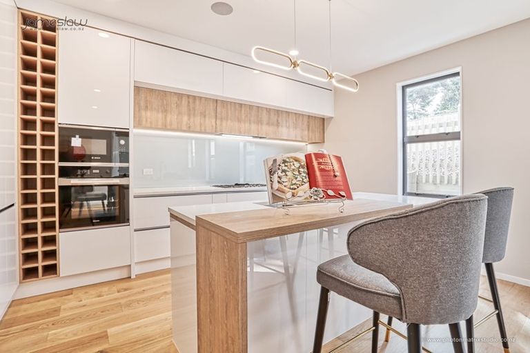 Photo of property in 7 Taimana Place, Greenhithe, Auckland, 0632