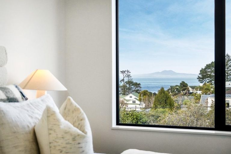 Photo of property in 12b Rewi Street, Torbay, Auckland, 0630