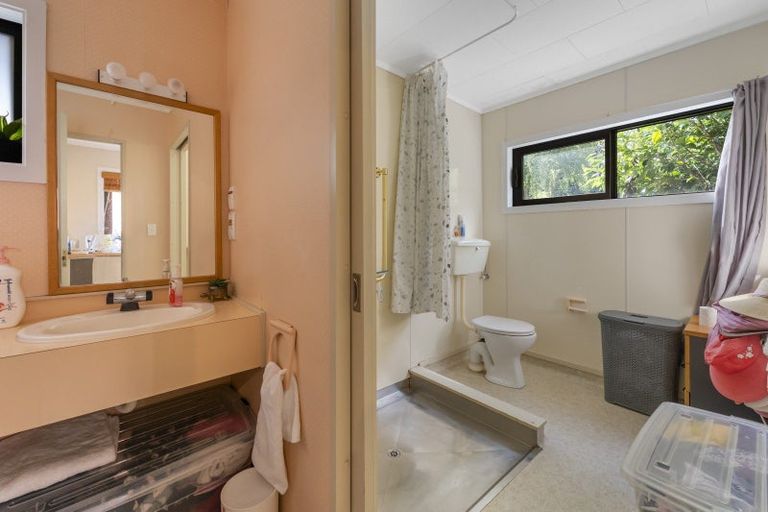 Photo of property in 2 Tangitu Street, Motuoapa, 3382