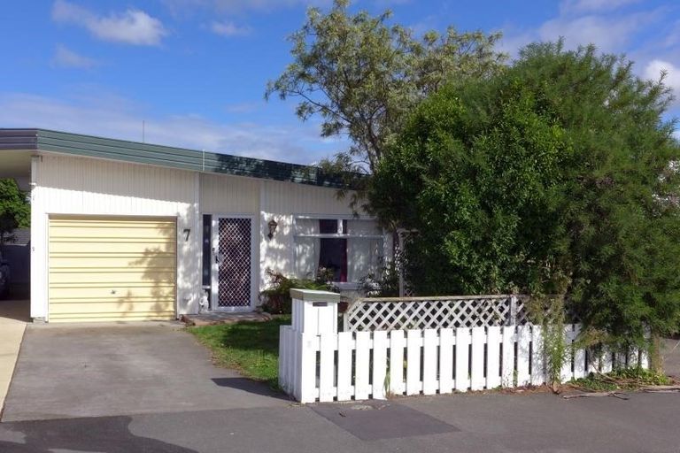 Photo of property in 7 Henry Hill Street, Marewa, Napier, 4110