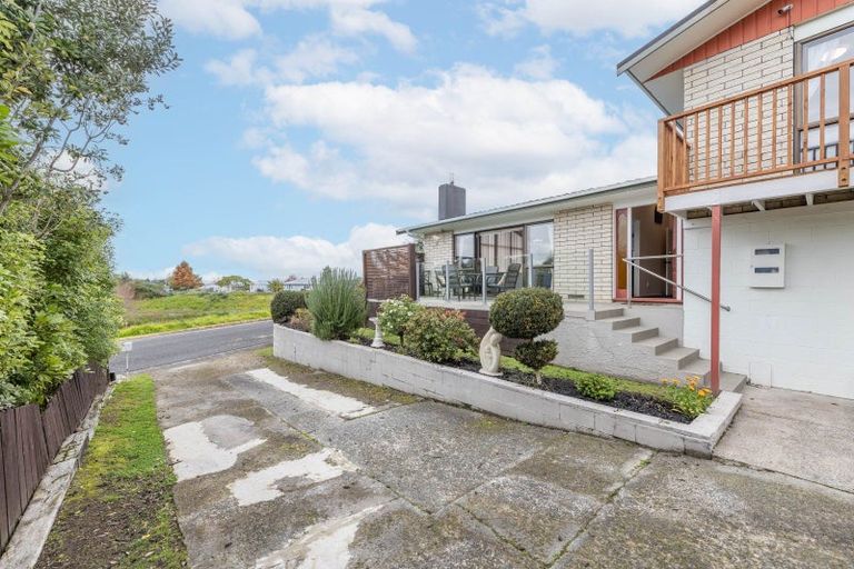 Photo of property in 2 Kowhai Place, Te Kauwhata, 3710
