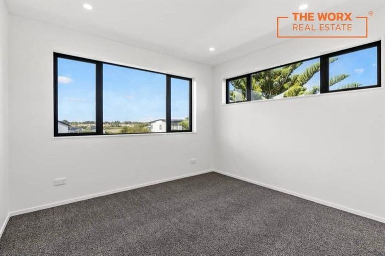 Photo of property in 193b Mahia Road, Wattle Downs, Auckland, 2103