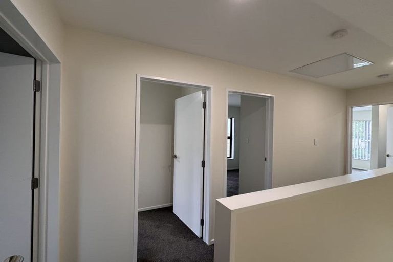 Photo of property in 45c Greenvalley Rise, Glenfield, Auckland, 0629