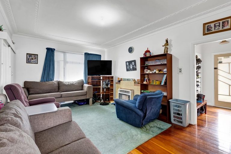 Photo of property in 10 Tokomaru Street, Welbourn, New Plymouth, 4312