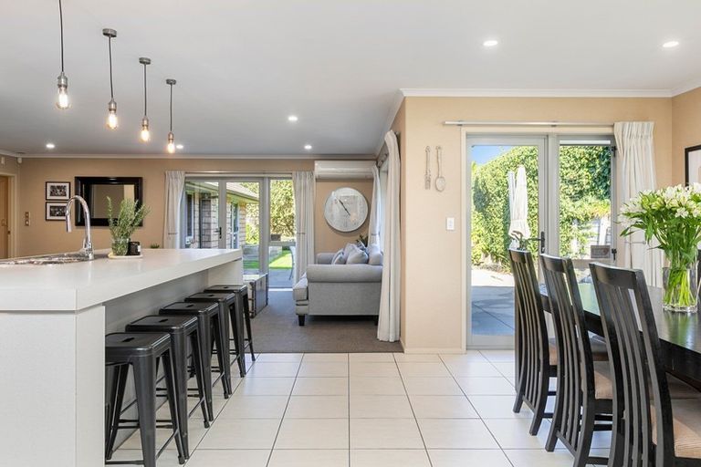 Photo of property in 38 Merriman Place, Pyes Pa, Tauranga, 3112