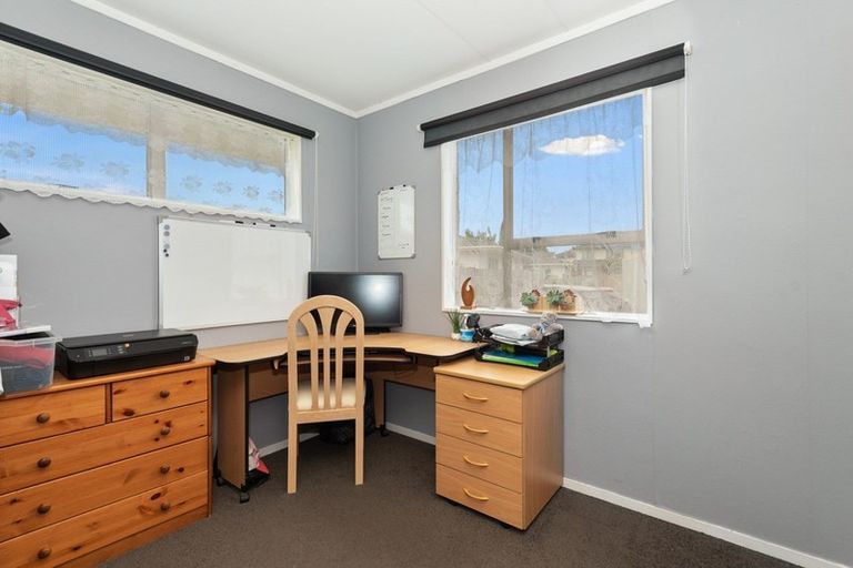 Photo of property in 5 Page Place, Hamilton East, Hamilton, 3216