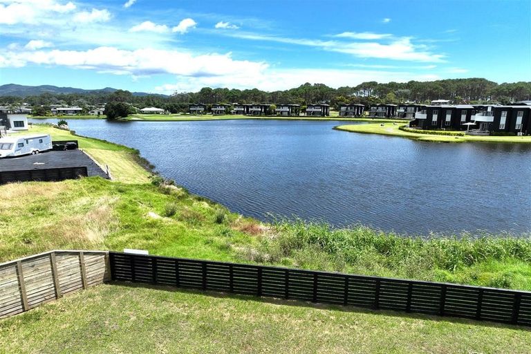 Photo of property in 103 Mahoe Place, Matarangi, Whitianga, 3592