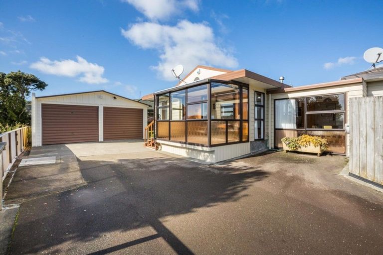 Photo of property in 25a Latitude Close, Whitby, Porirua, 5024