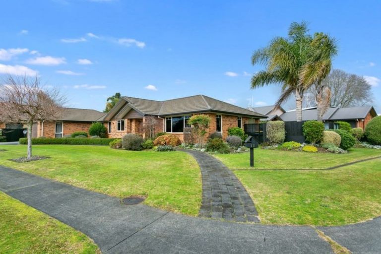 Photo of property in 12 Cooper Crescent, Cambridge, 3434