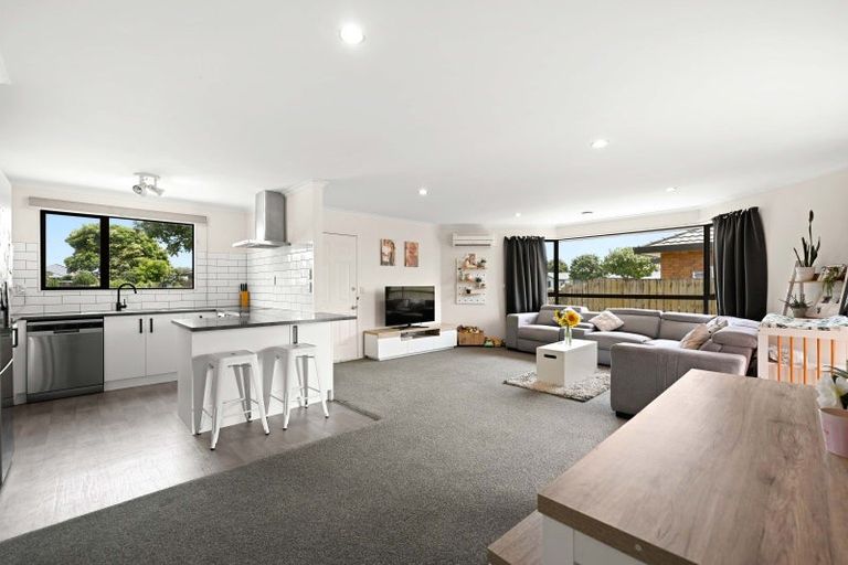 Photo of property in 26 Aldershot Place, Nawton, Hamilton, 3200