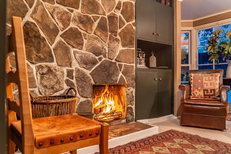 Photo of property in 9 Chatsworth Road, Silverstream, Upper Hutt, 5019