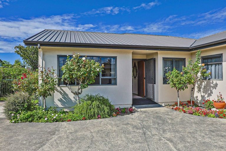 Photo of property in 14 Pinotage Drive, Greenmeadows, Napier, 4112