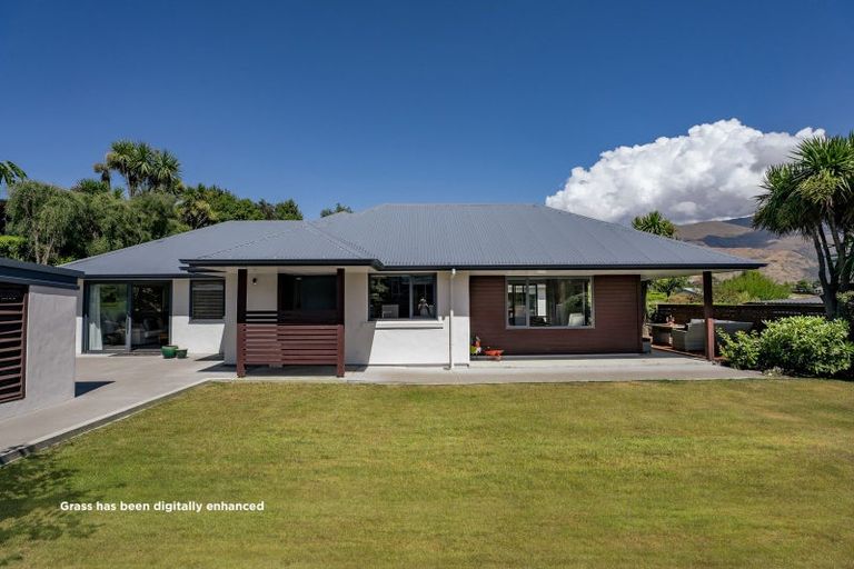 Photo of property in 191 Aubrey Road, Wanaka, 9305