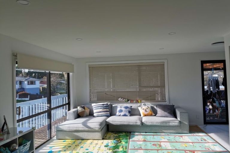 Photo of property in 133 Oreil Avenue, West Harbour, Auckland, 0618