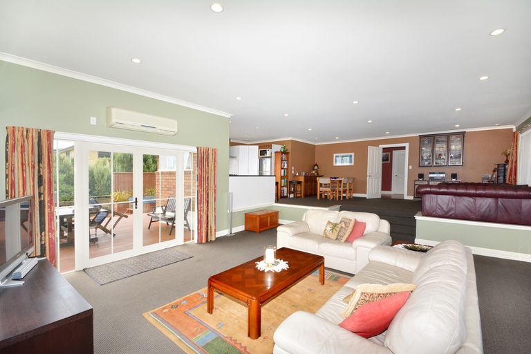 Photo of property in 10 Hilton Road, Highcliff, Dunedin, 9013