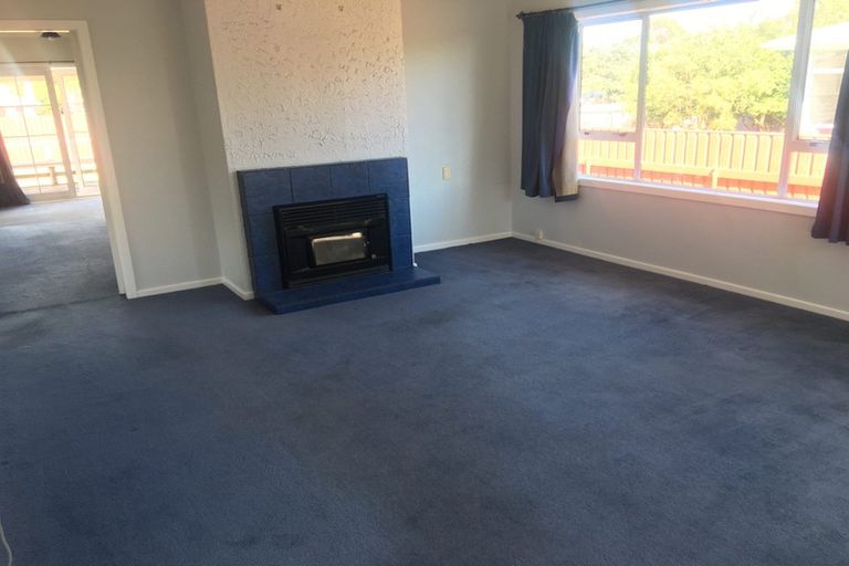 Photo of property in 75 Blake Street, Waitara, 4320