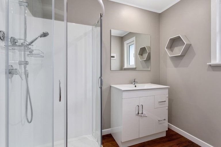 Photo of property in 14 Millbrook Road, Henderson, Auckland, 0612