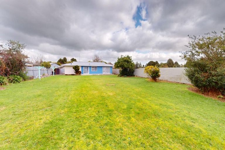Photo of property in 42 Kimberley Grove, Westbrook, Palmerston North, 4412