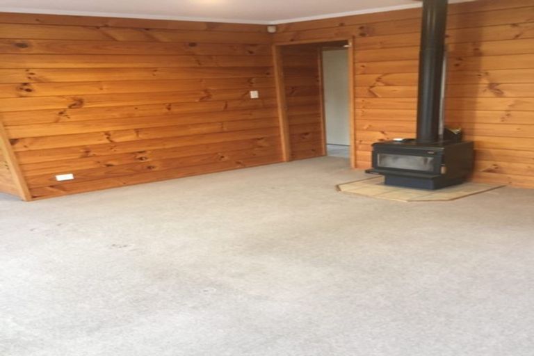 Photo of property in 2/30 Charles Dickens Drive, Mellons Bay, Auckland, 2014