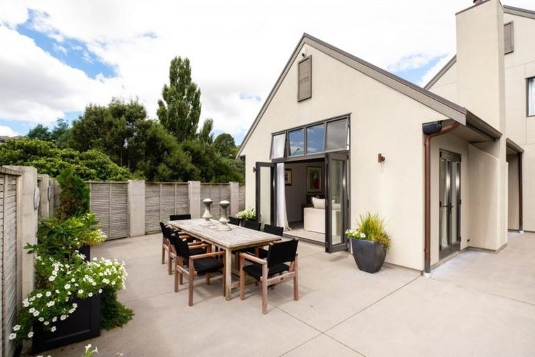 Photo of property in 64 Greenwood Road, Havelock North, 4130