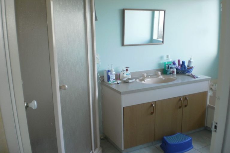 Photo of property in 87 Pacific Drive, Fitzherbert, Palmerston North, 4410