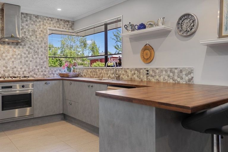 Photo of property in 7 Manahi Place, Woodend, 7610