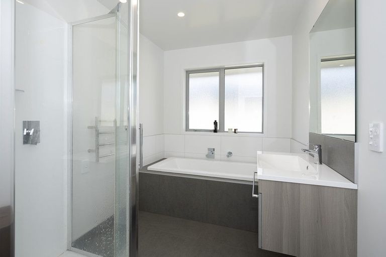 Photo of property in 4 Mangatiti Street, Papakura, 2110