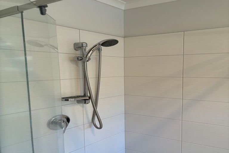 Photo of property in 70 Arion Road, Takanini, 2112