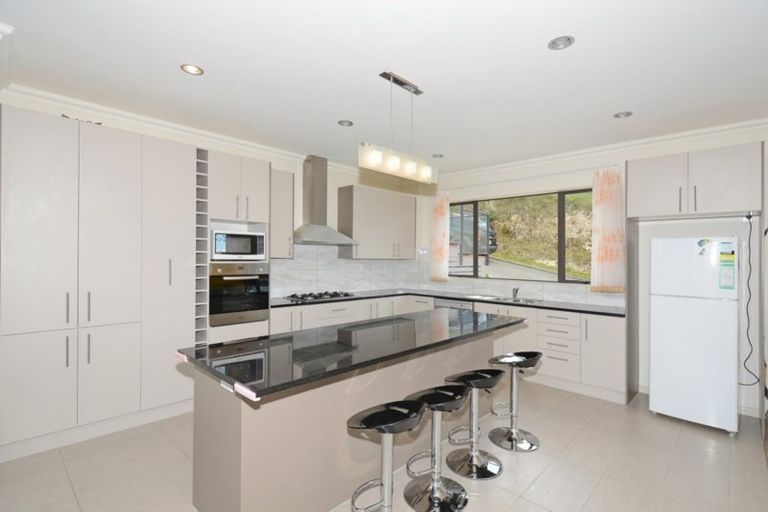 Photo of property in 15 Swain Grove, Riverstone Terraces, Upper Hutt, 5018