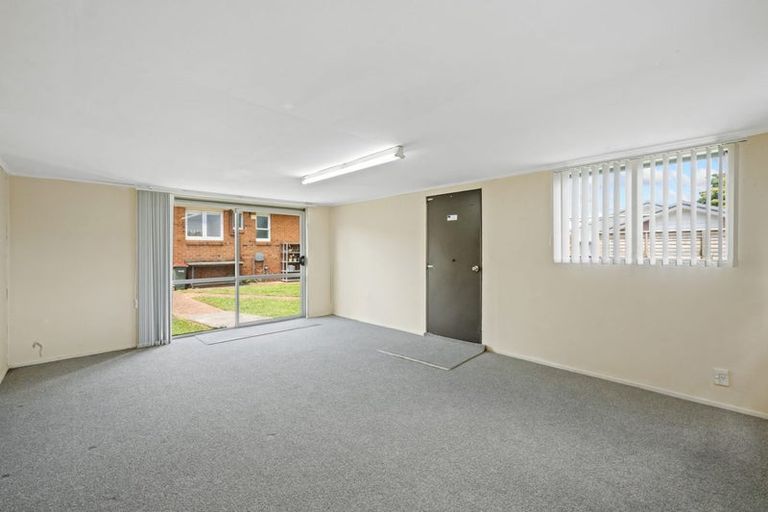 Photo of property in 34 Gainsborough Street, Manurewa, Auckland, 2102