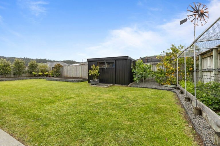 Photo of property in 12 Robert Might Road, Kumeu, 0810