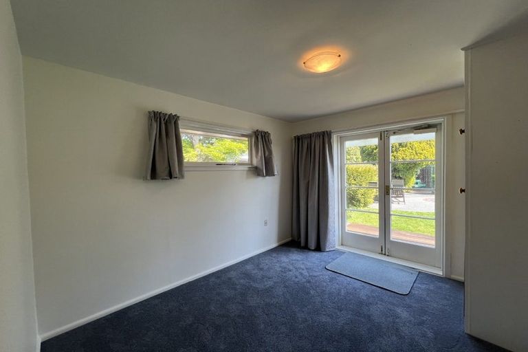 Photo of property in 11 Sevenoaks Drive, Bryndwr, Christchurch, 8053