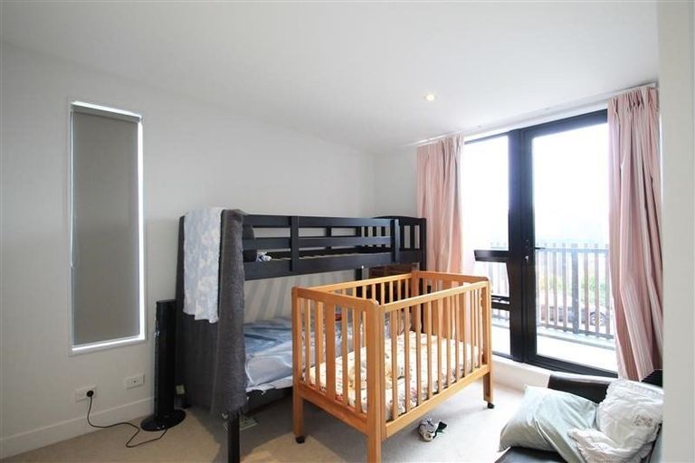 Photo of property in 28 Hastings Street, Hobsonville, Auckland, 0616