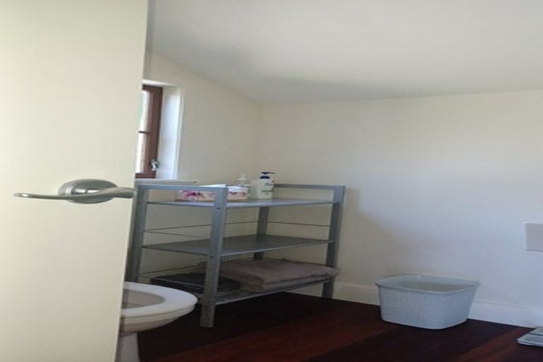 Photo of property in 90 Awa Road, Seatoun, Wellington, 6022