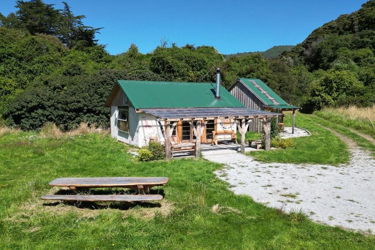 Photo of property in 462 Waitati Valley Road, Upper Waitati, Waitati, 9085