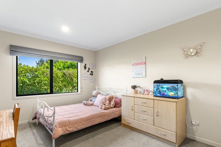 Photo of property in 11 Johnnybro Place, Rototuna North, Hamilton, 3210