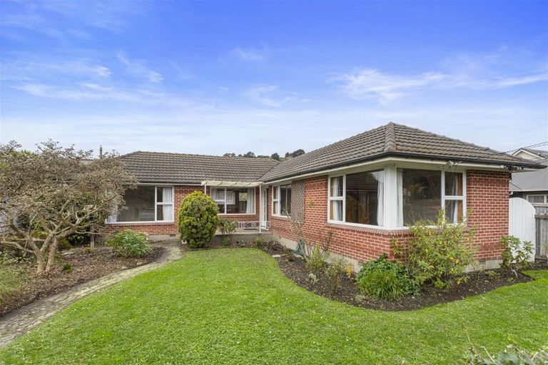 Photo of property in 17 Lascelles Street, Saint Martins, Christchurch, 8022