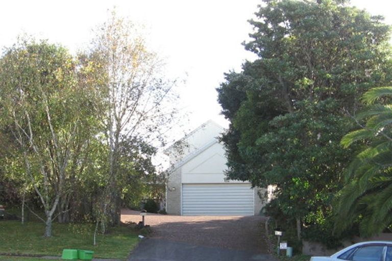 Photo of property in 1/13 Perendale Close, Somerville, Auckland, 2014