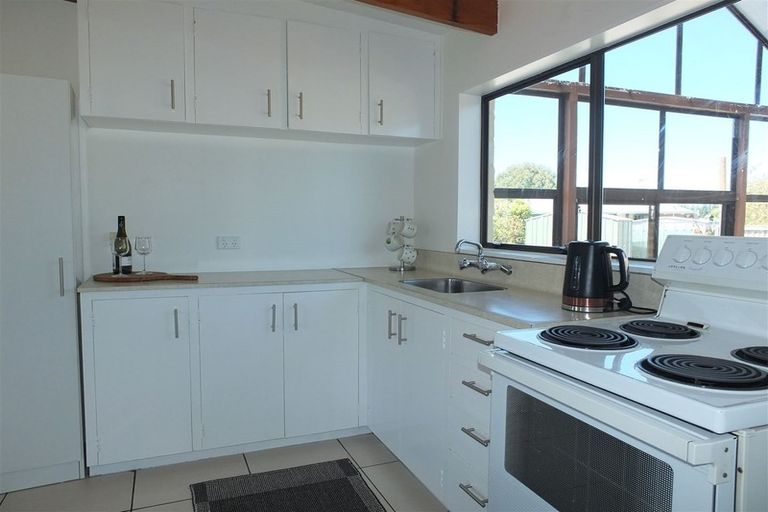 Photo of property in 5 Hillview Place, Pleasant Point, 7903