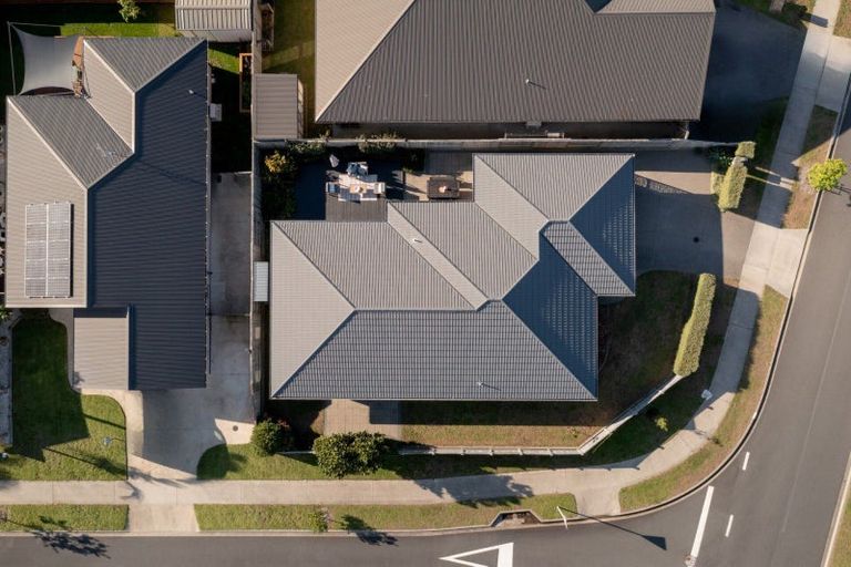 Photo of property in 56 Te Kio Crescent, Papamoa Beach, Papamoa, 3118