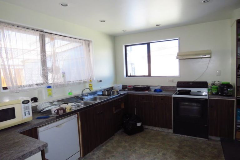 Photo of property in 12 Russell Street, Westport, 7825